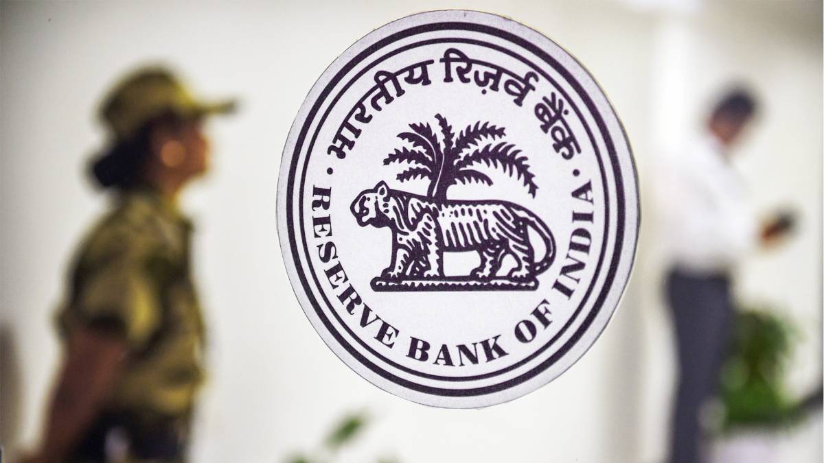 RBI opposes waiver of interest on loan during lockdown (Photo- PTI)