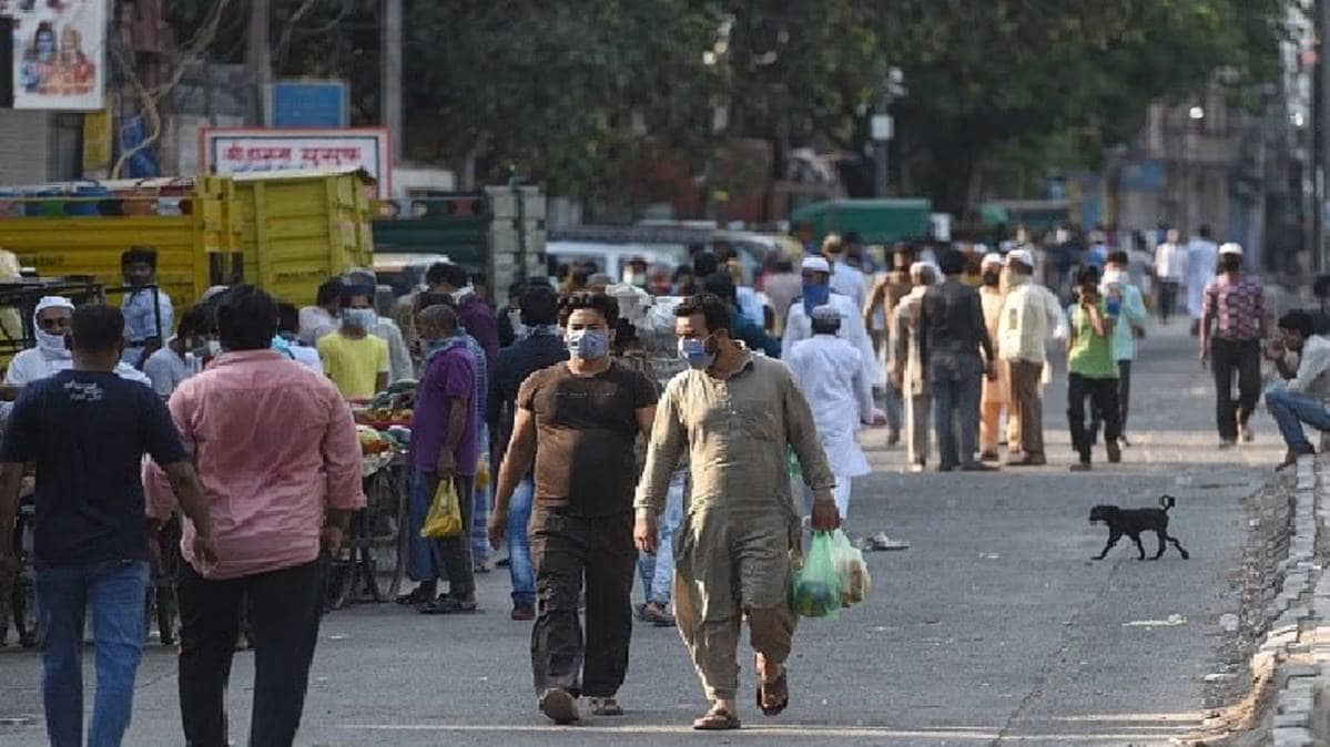 Men walking at Sadar Bazar