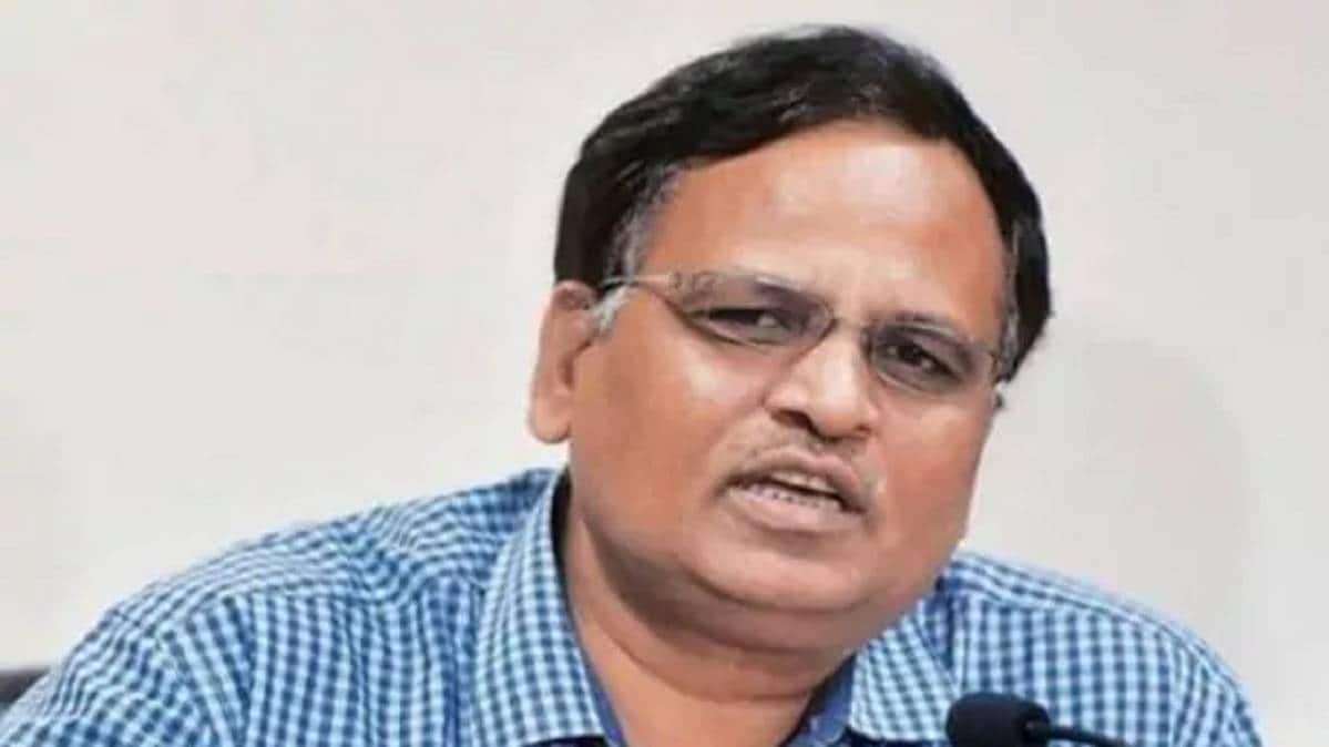 दिल्ली के स्वास्थ्य मंत्री सत्येंद्र जैन