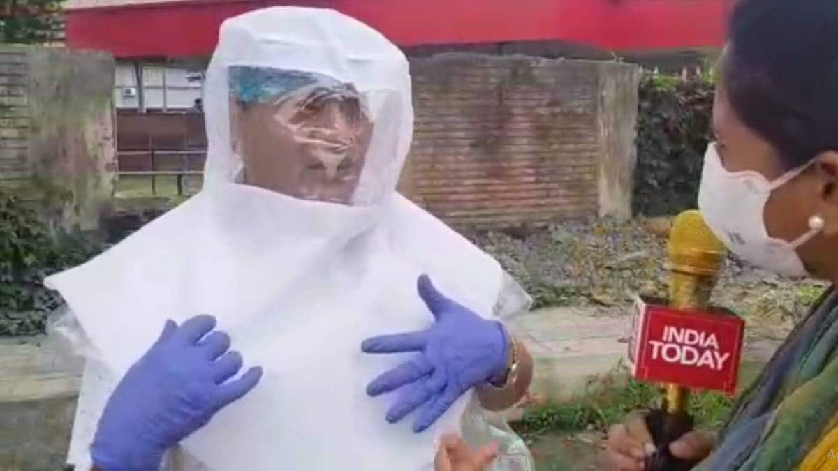 Kolkata doctor makes TPE as PPE to protect from Covid 19