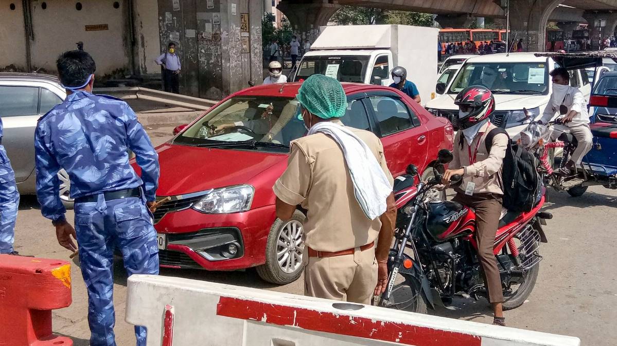 दिल्ली सरकार ने खुद सीमाएं सील की (File-PTI)