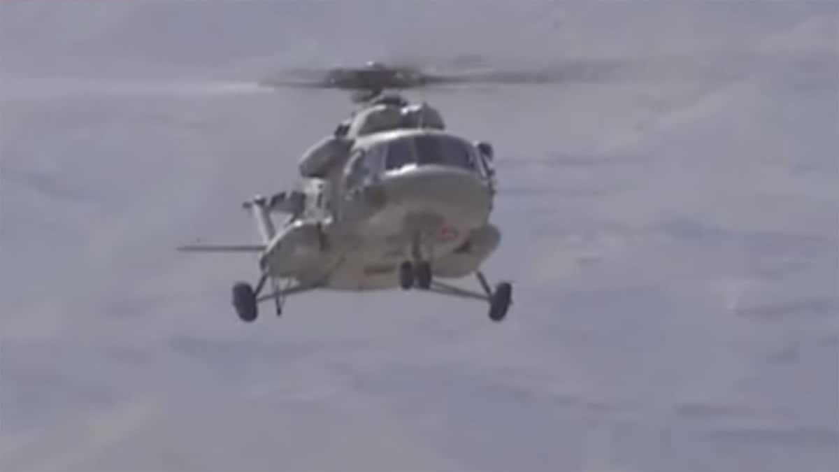 जब लेह में उतरा एयरफोर्स का हेलिकॉप्टर