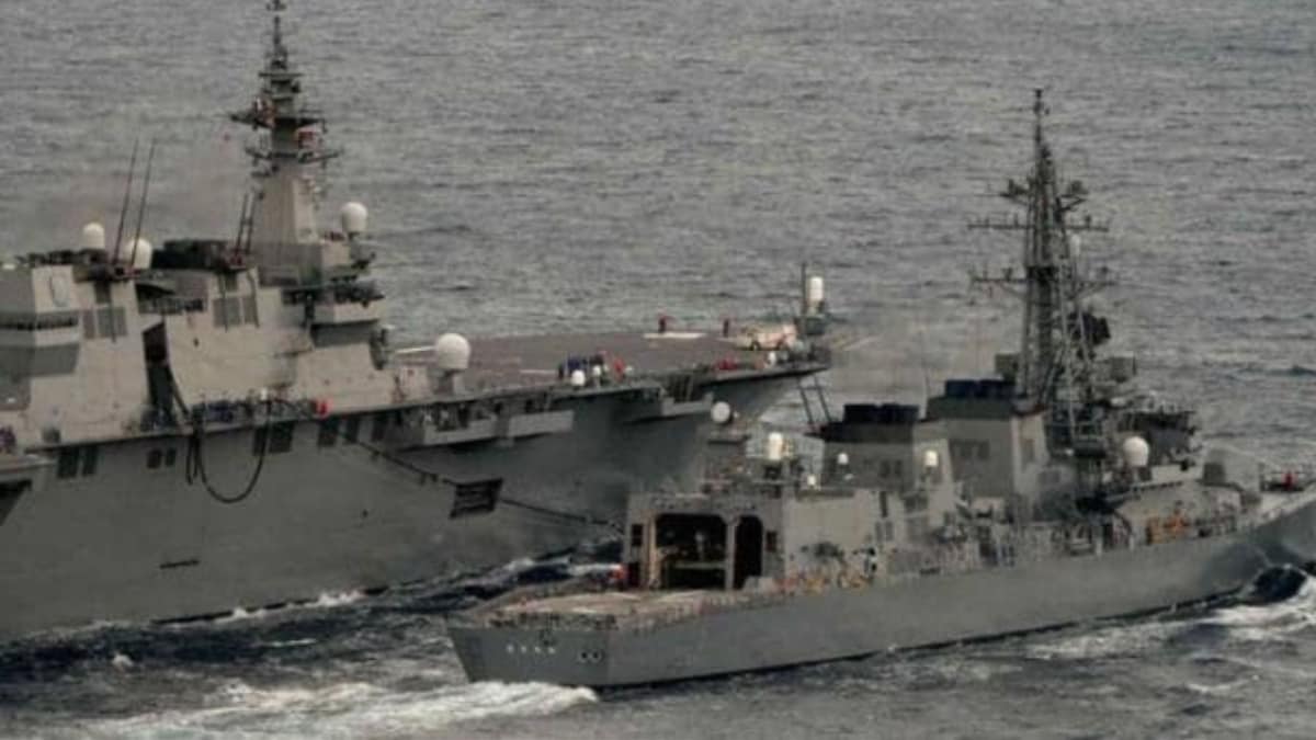 हिंद महासागर में भारतीय नौसेना (File Photo)