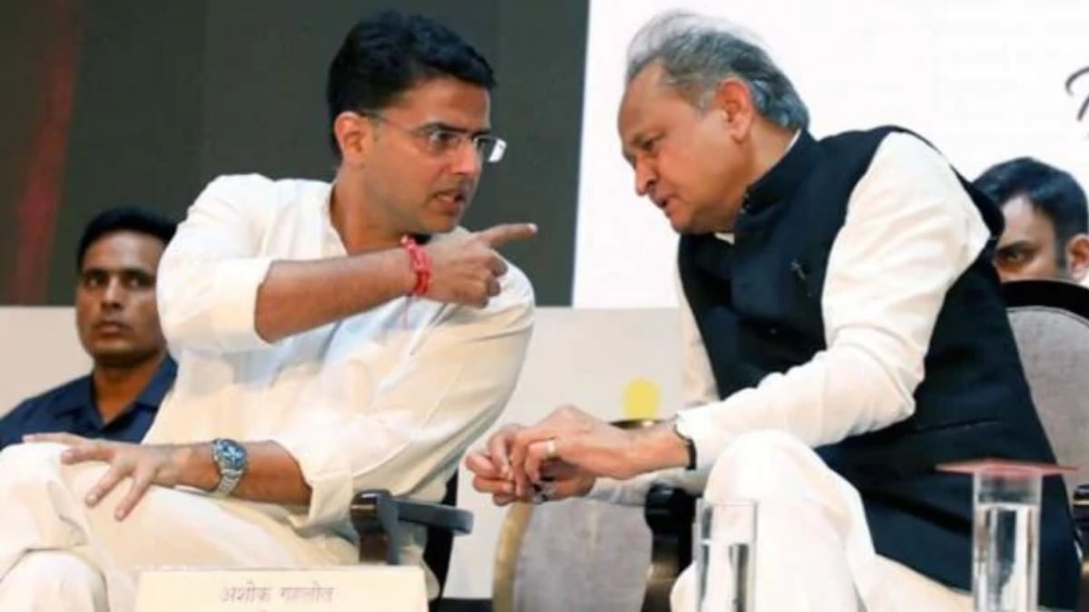 अशोक गहलोत और सचिन पायलट (File Photo)