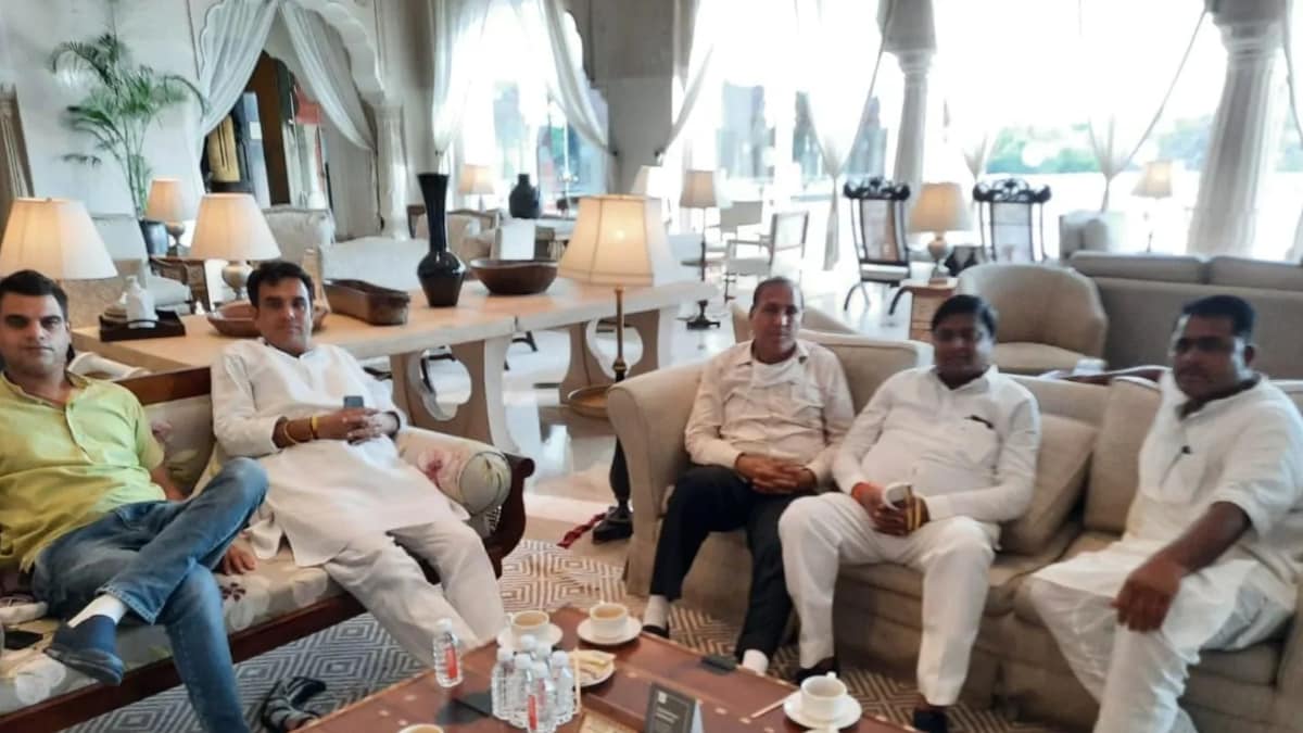 Rajasthan MLAs holed up in fairmont hotel (File-PTI)