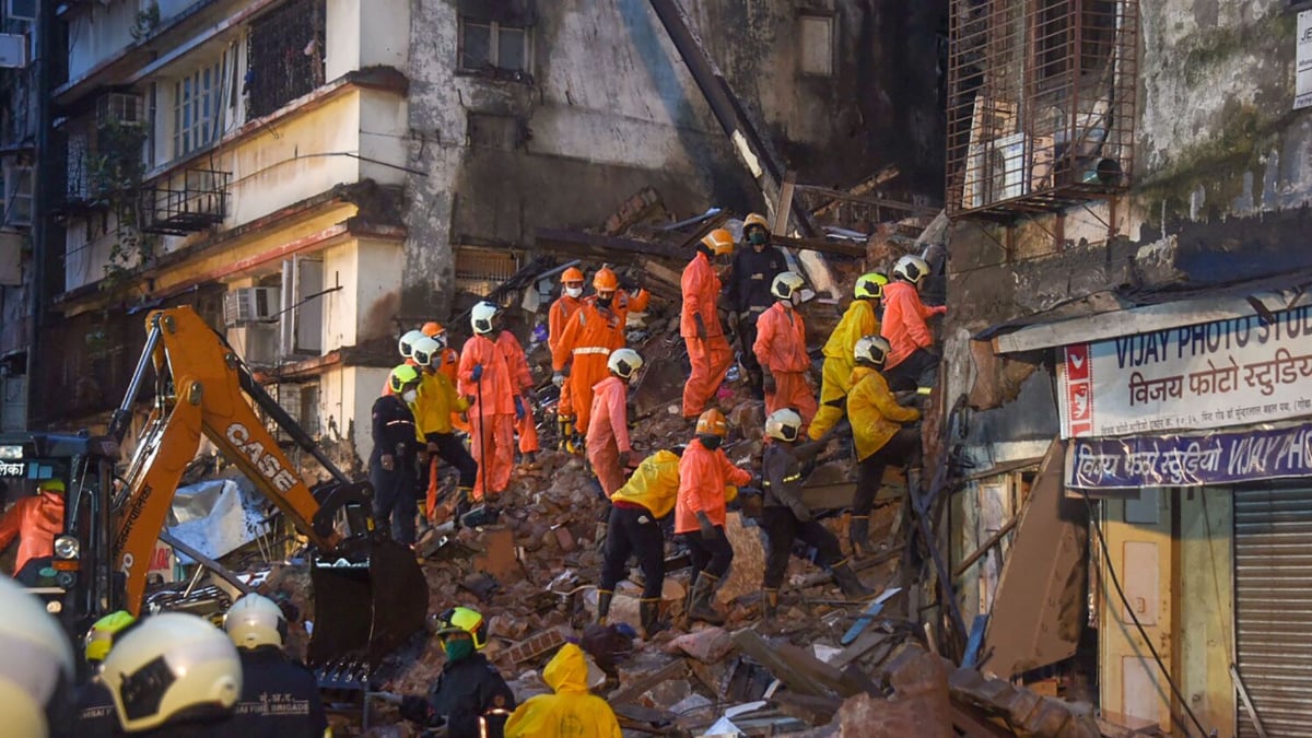 Mumbai building collapse (File-PTI)