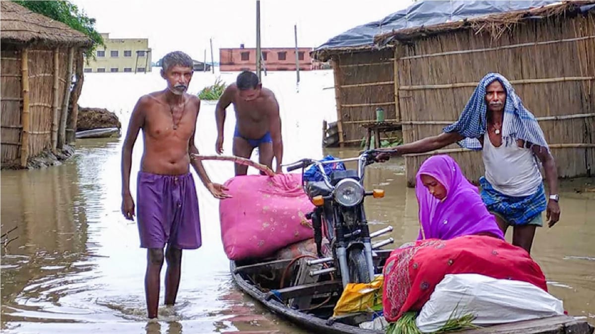 कोरोना काल में सैलाब का सितम