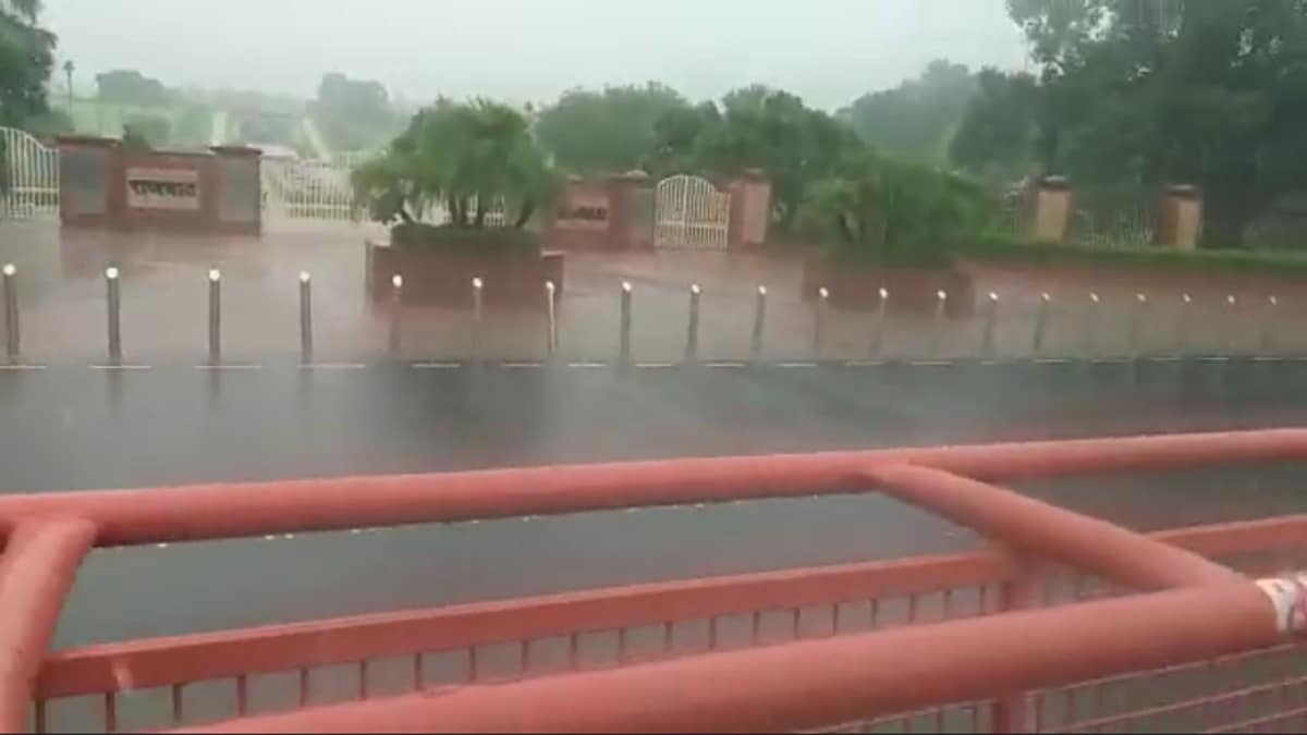 Delhi get heavy rain