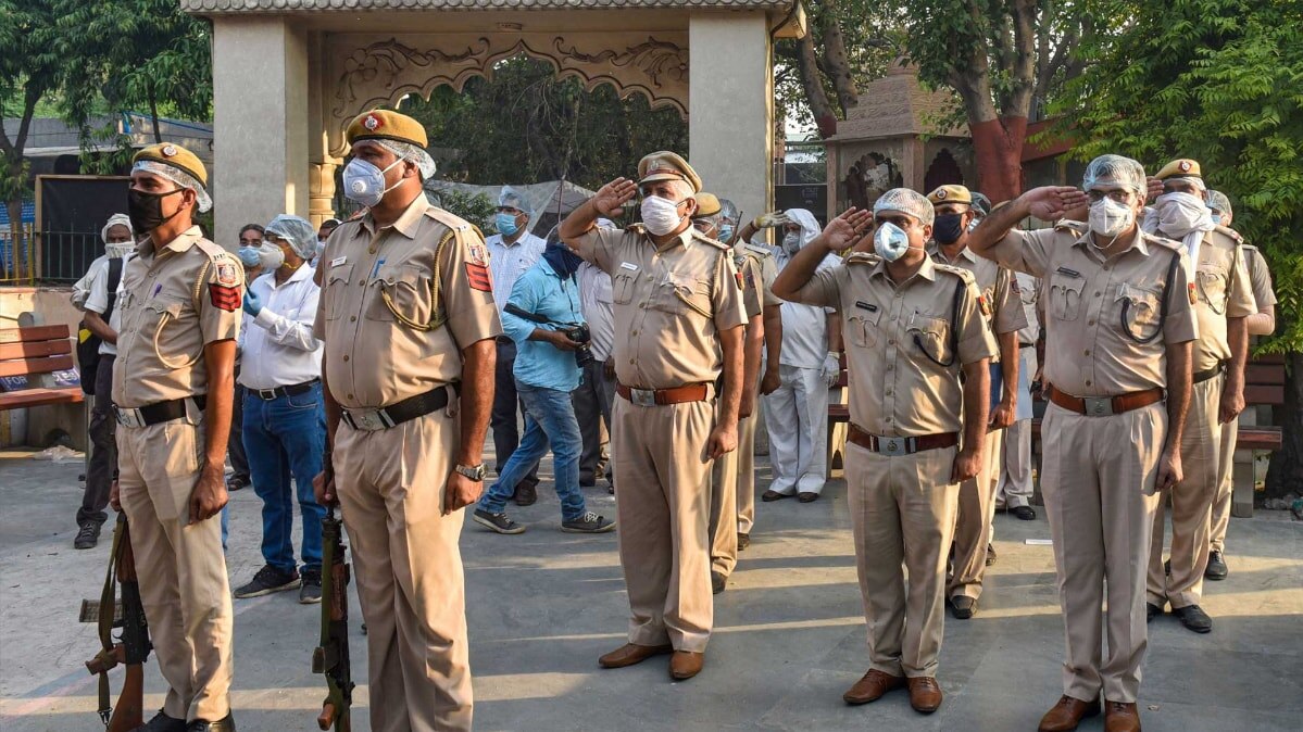 दिल्ली पुलिस - प्रतीकात्मक तस्वीर (फोटो-PTI)
