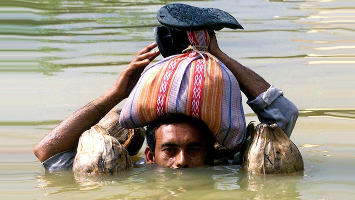 Foods devastate Bihar after every few years (Photo: Reuters)