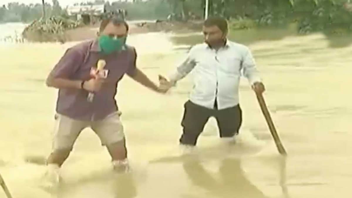 कोसी नदी में उफान से लाखों जिंदगियां प्रभावित