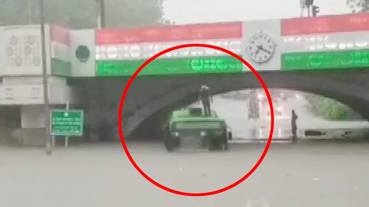 DTC bus got stuck in waterlogged road under Minto Bridge following heavy rainfall in Delhi