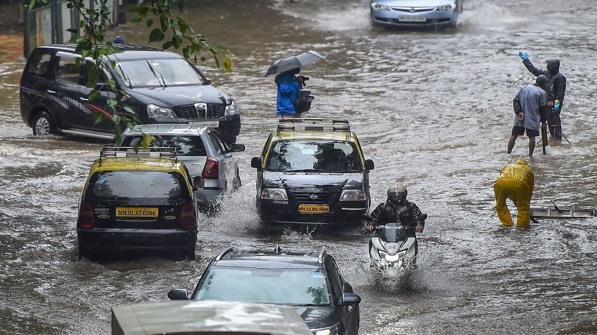 Mumbai BMC issues high tide warning