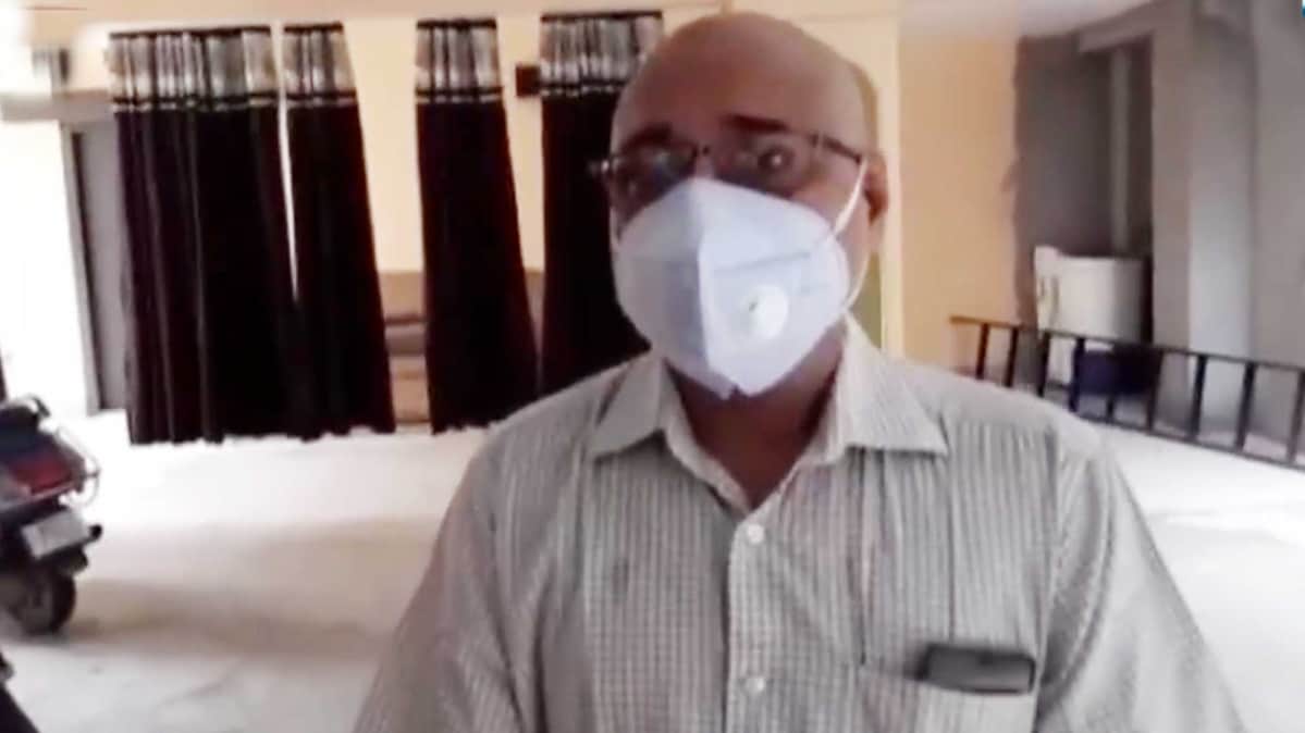 पटना में सरकारी डॉक्टर का फूटा दर्द