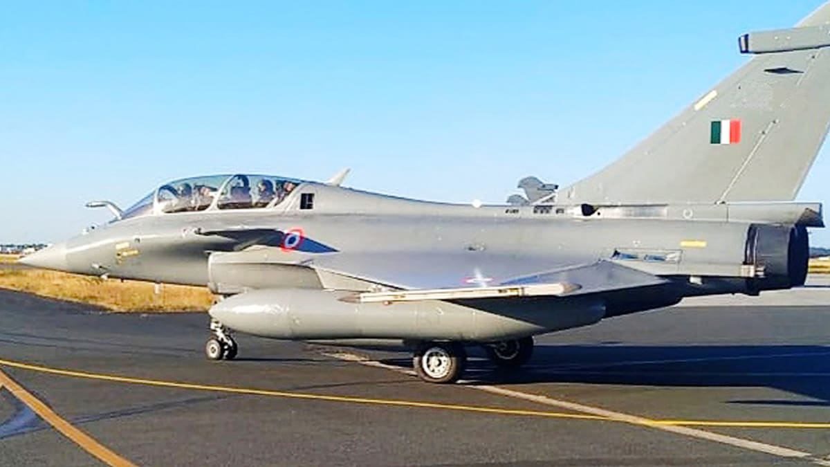 First batch of Rafale fighter jets take off from France (File Photo- PTI)