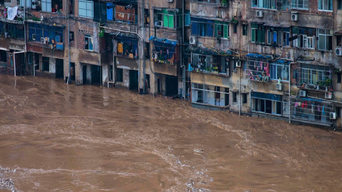 दिल्ली में बदला मौसम का मिजाज