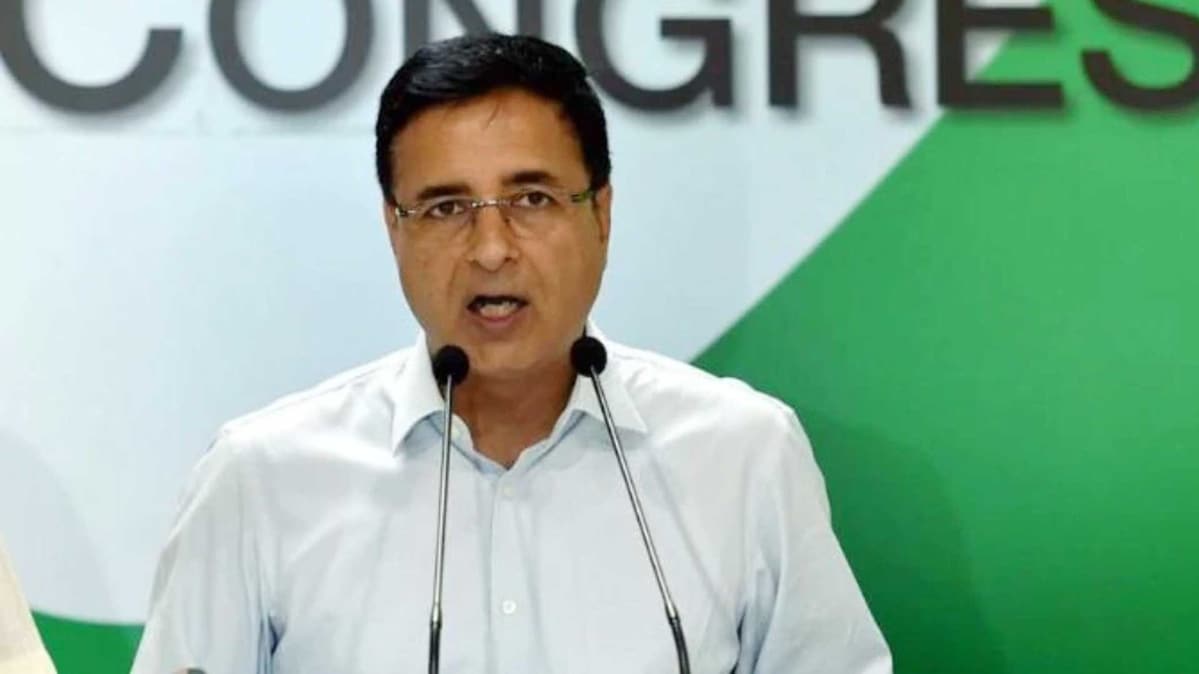 कांग्रेस प्रवक्ता रणदीप सुरजेवाल