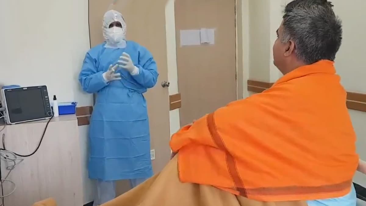 BJP JK Chief shares video of Doctor Singing patriotic songs While Donning PPE