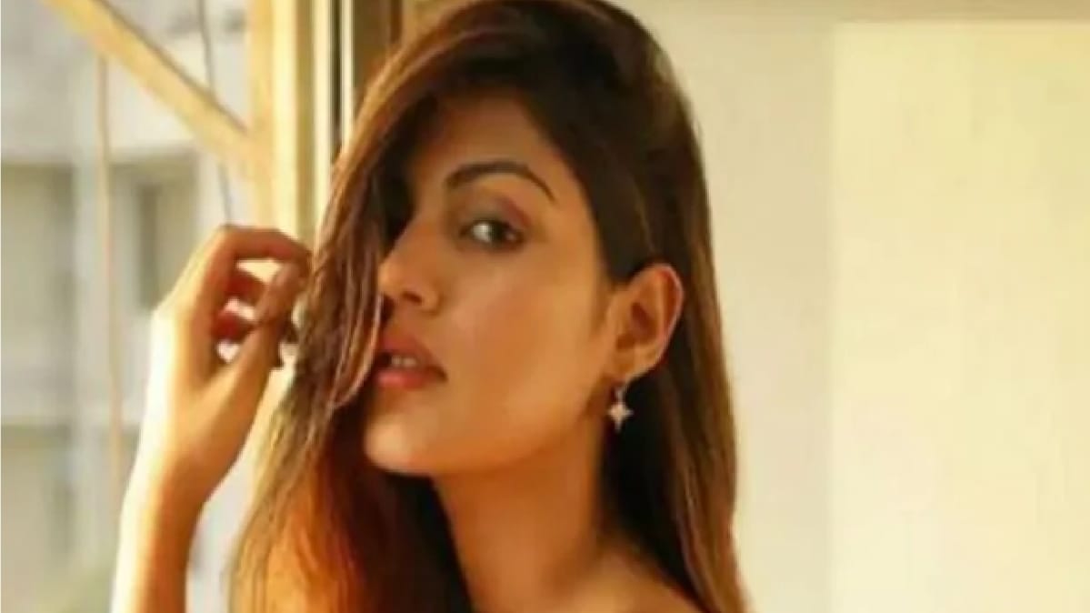 रिया चक्रवर्ती