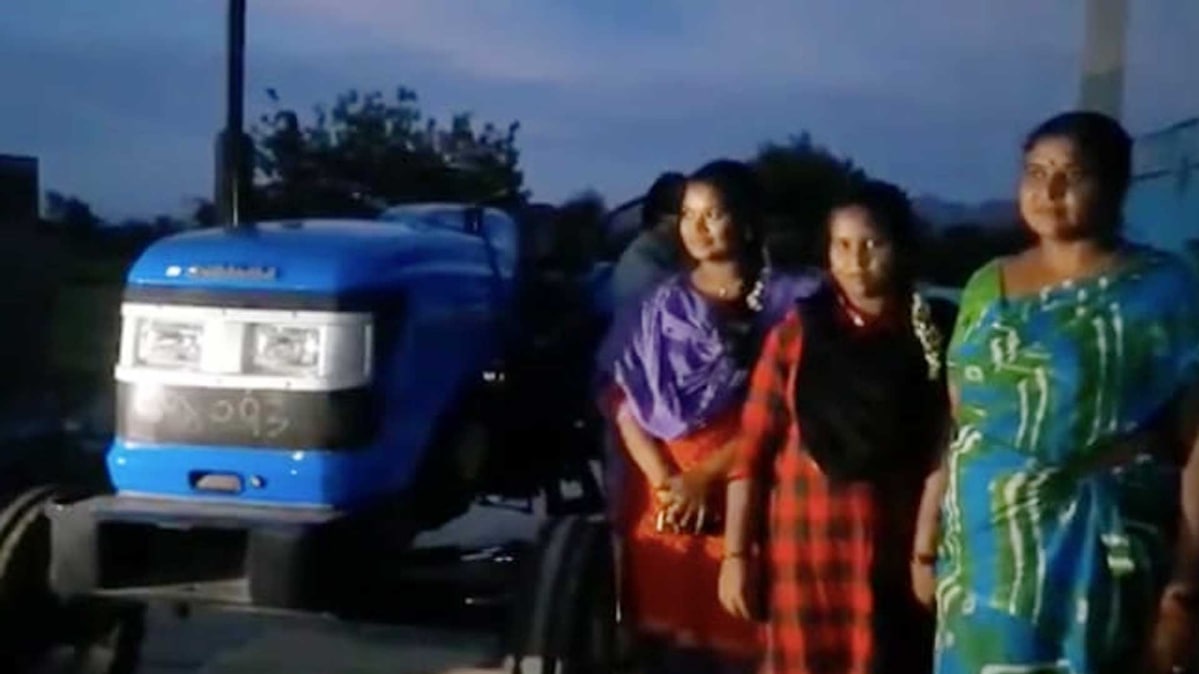 सोनू सूद ने किसान के घर भेजा ट्रैक्टर