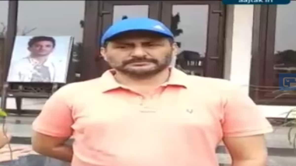 Neeraj Kumar Singh Bablu said Mumbai Police should question Karan Johar