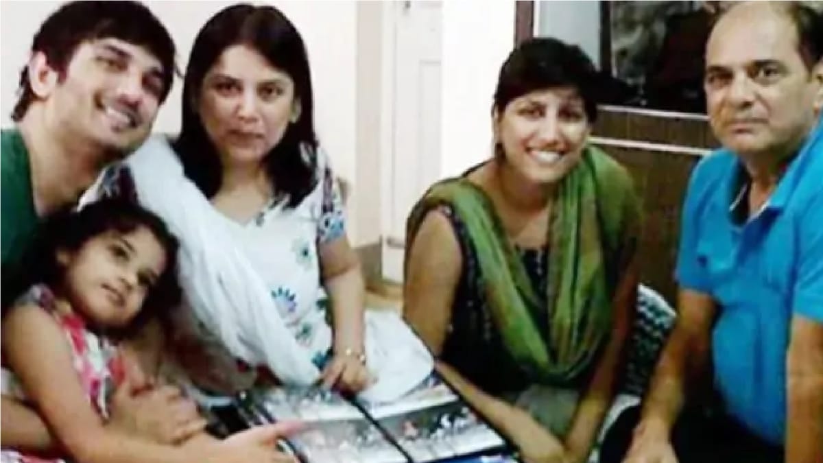 अपने परिवार संग सुशांत