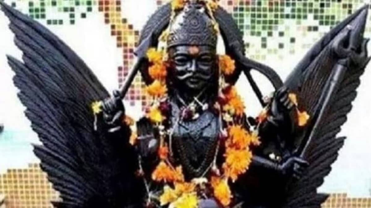 सावन के अंतिम शनिवार को प्रदोष का भी संयोग है (File Photo)