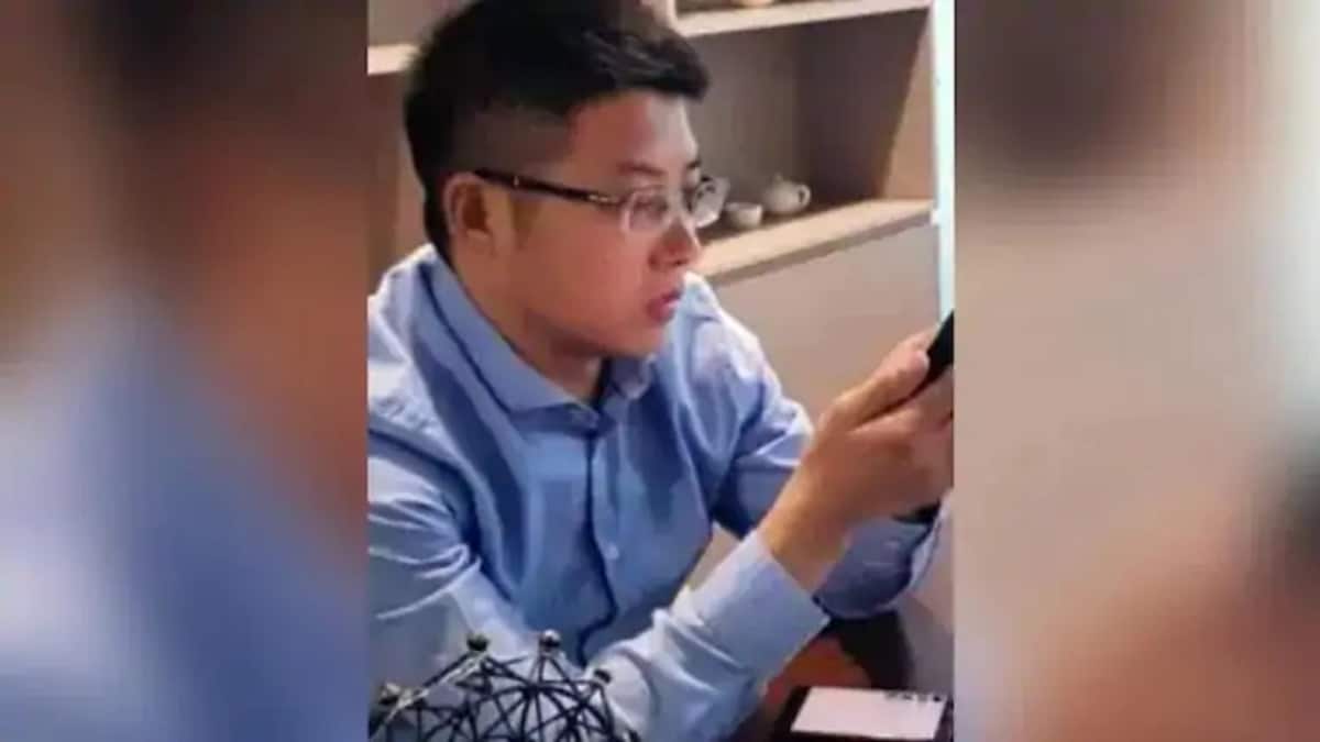 Charlie Peng had given cash to individuals near Majnu ka Tila. (Photo: India Today)