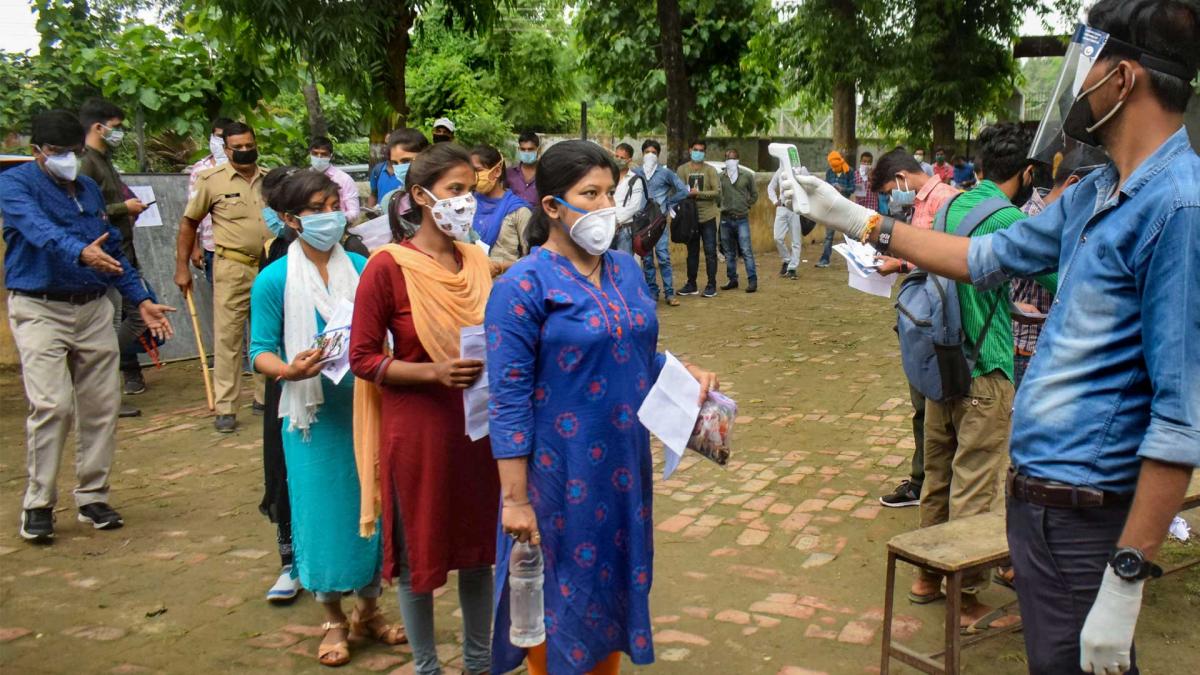 Coronavirus: प्रतीकात्मक तस्वीर (फोटो-PTI)