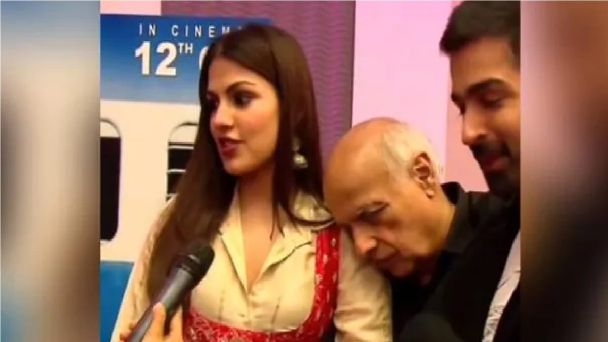 रिया चक्रवर्ती और महेश भट्ट