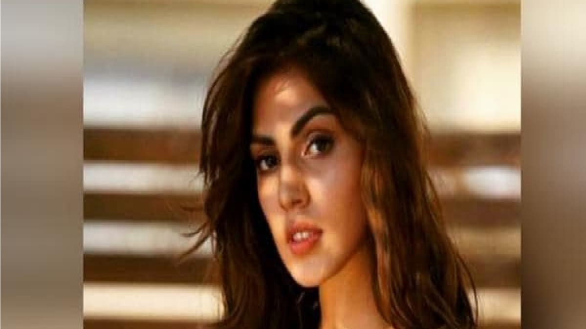 रिया चक्रवर्ती