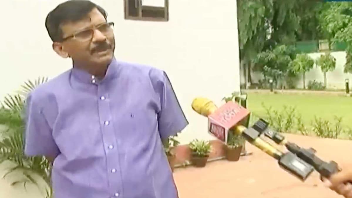 शिवसेना नेता संजय राउत