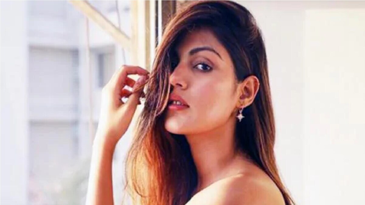 रिया चक्रवर्ती