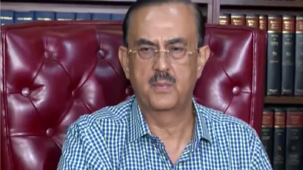 सुशांत सिंह के पिता के वकील