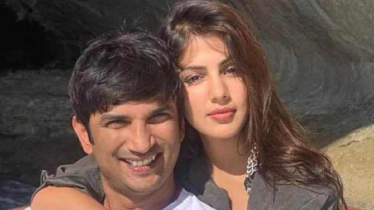 Sushant Singh Rajput and Rhea Chakraborty dated for a while.