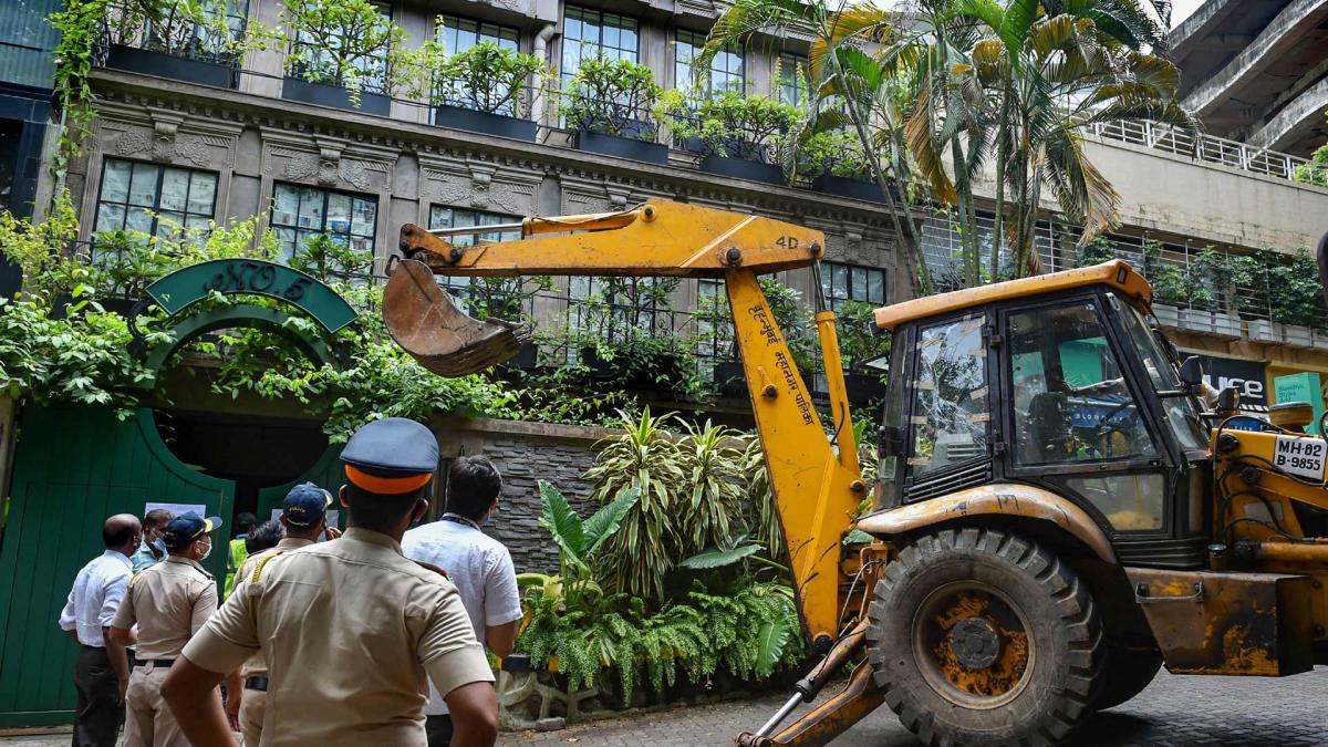 BMC ने तोड़ा कंगना रनौत का दफ्तर