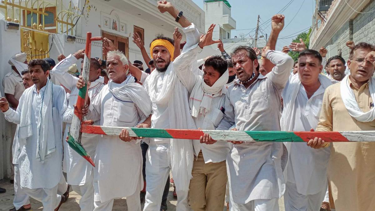  किसानों का विरोध बढ़ा 