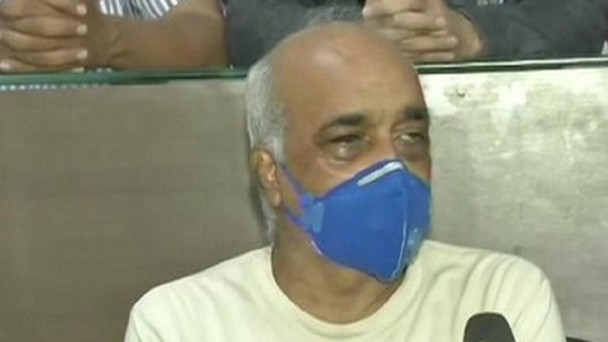 Maharashtra ex navy officer beaten by Shiv Sena workers (file photo-ANI)