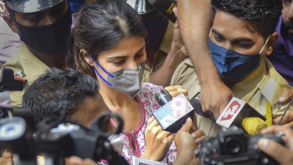 रिया चक्रवर्ती (फोटो-PTI)