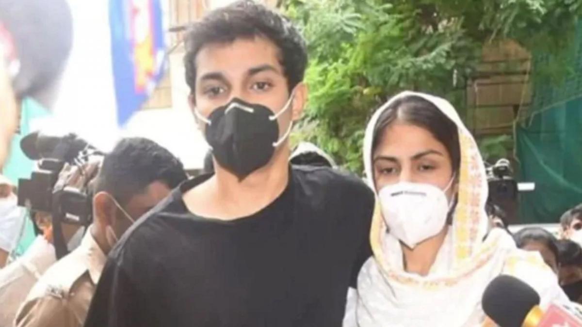 Showik Chakraborty admits to buy drugs for Sushant Singh (File_PTI)