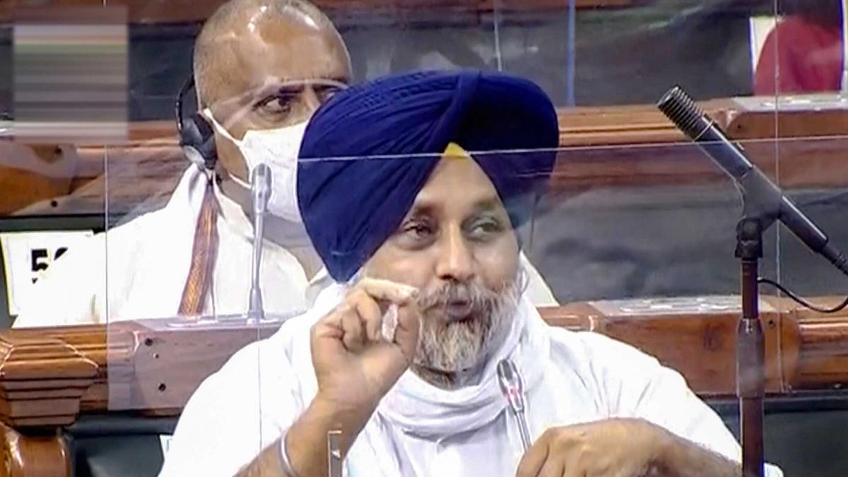 अकाली दल नेता सुखबीर सिंह बादल