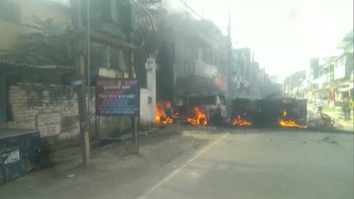 बिहार के मुंगेर में बवाल