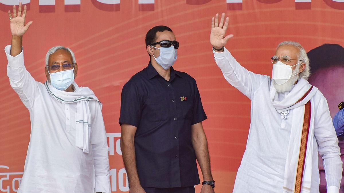 PM Narendra Modi with Nitish Kumar (File Photo-PTI)