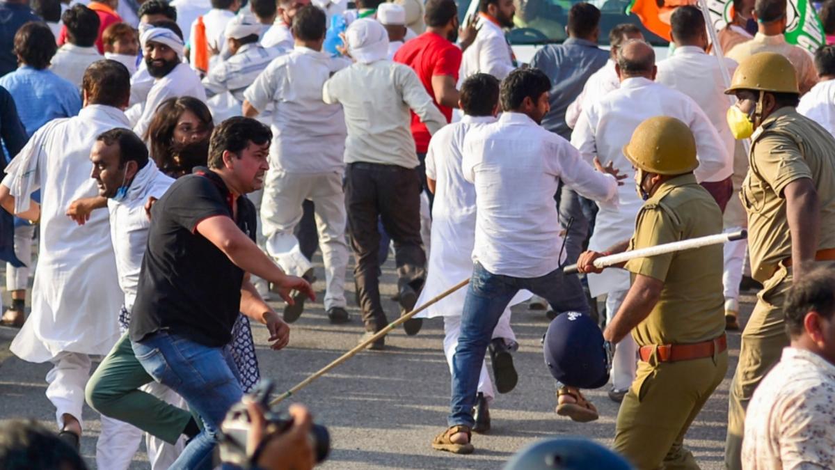Police lathicharge (File-PTI)