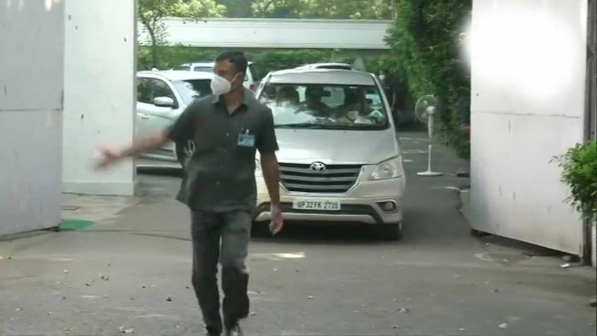 राहुल गांधी और प्रियंका गांधी पहुंचेंगे हाथरस