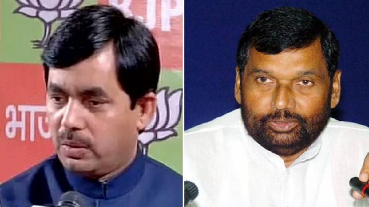 Syed Shahnawaz Hussain and Union minister Ram Vilas Paswan (File Photo)