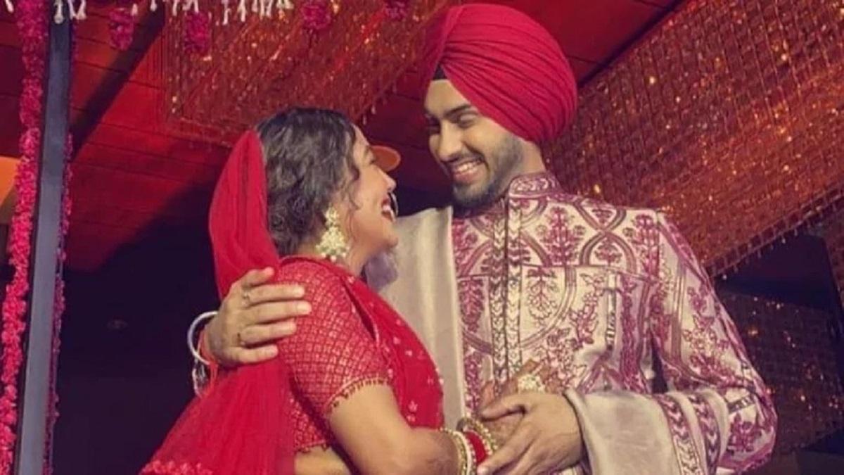 Bollywood Singing star Neha Kakkar weeding photo 