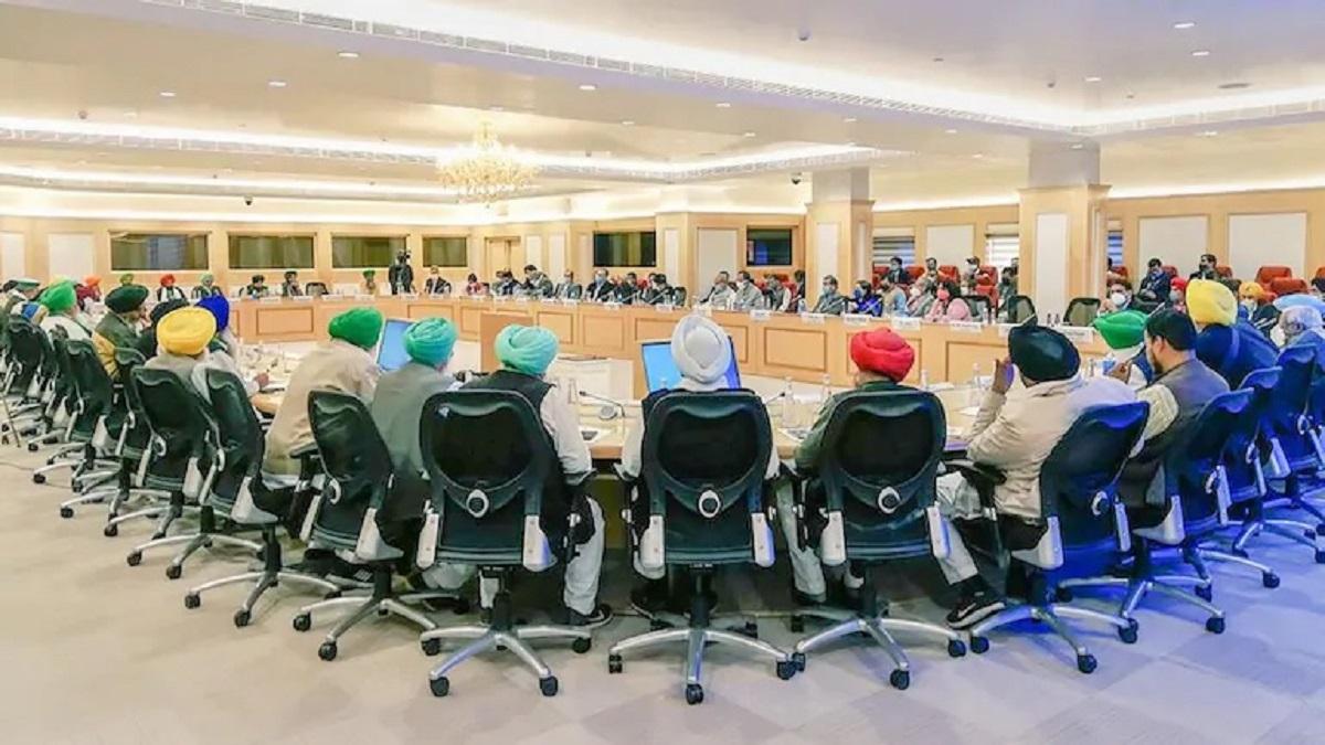 Farmers continue against Modi Government (Photo-PTI)