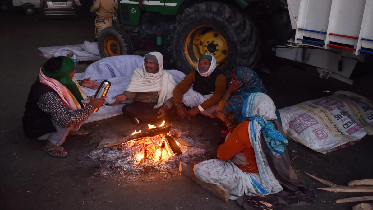 farmers protesting in chilling winter