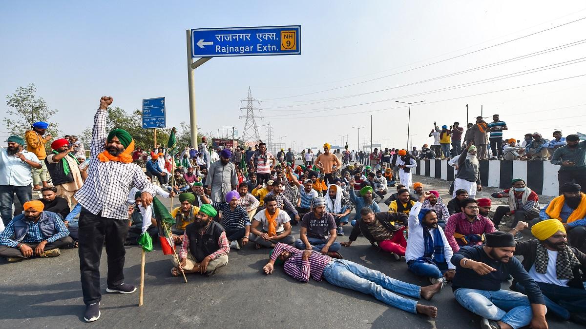 Farmers on merrut highway